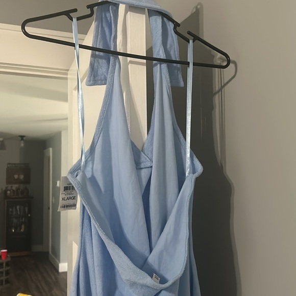 NWT Bar III HALTER DRESS in a terry cloth fabric. Retail $59.50. Size XL - Picture 5 of 5